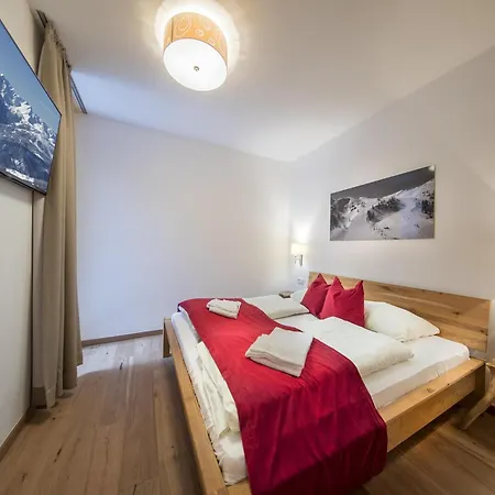 Elegant Neukirchen Apartment For 8 Neukirchen am Grossvenediger