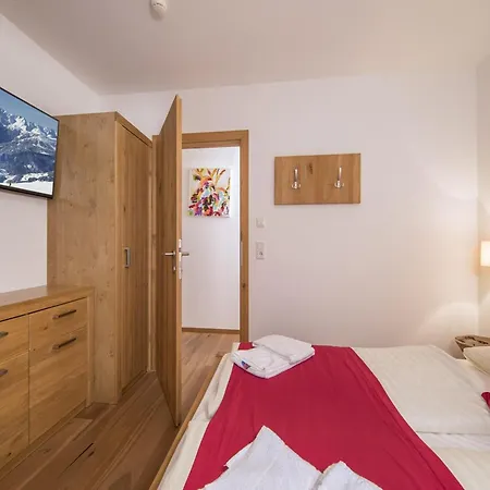 Elegant Neukirchen Apartment For 8