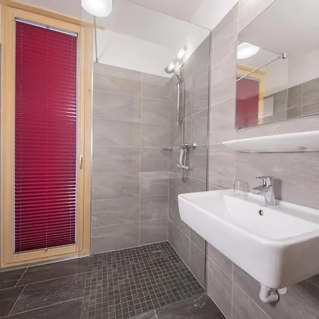 Elegant Neukirchen Apartment For 8 * Neukirchen am Grossvenediger