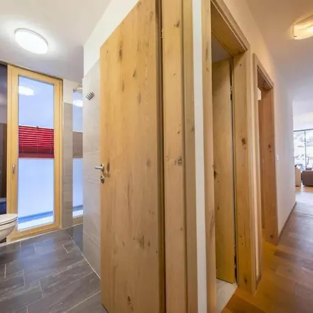Elegant Neukirchen For 8 * Neukirchen am Großvenediger